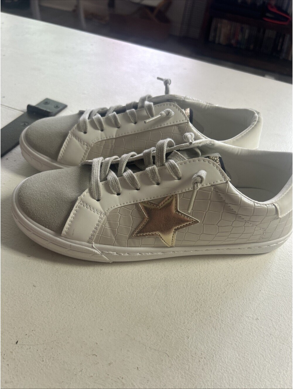 Vintage Havana Fashion Sneakers Metallic gold Star taupe white Casual Shoes 9